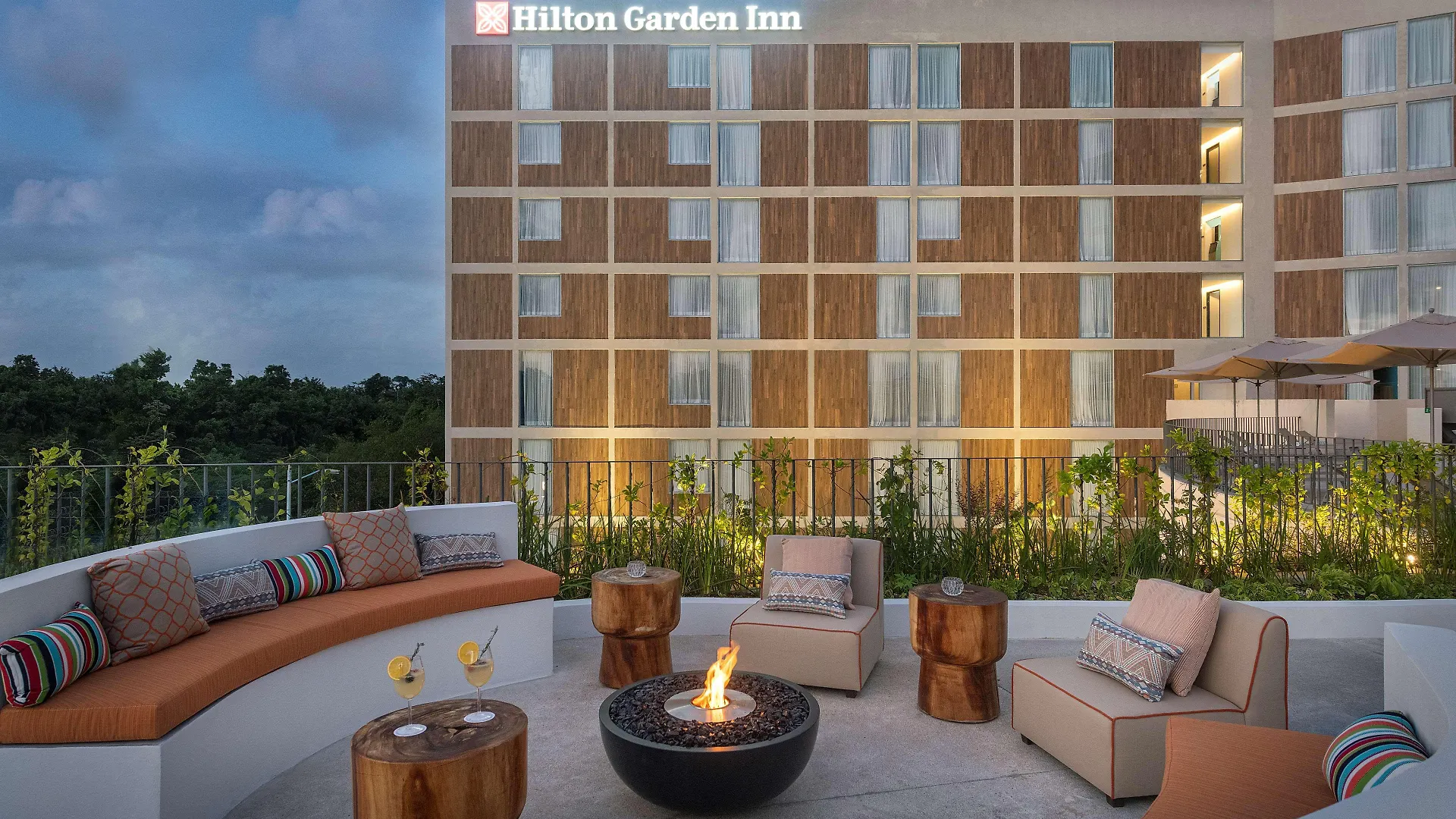 Отель Hilton Garden Inn Cancun Airport